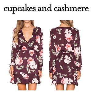 cupcakes and cashmere Gable Dress Vintage Floral from Revolve - medium NWOT